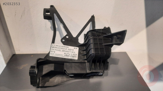 MERCEDES E W213 ÖN PANEL BRAKETİ SAĞ 2016 2136206500 SY
