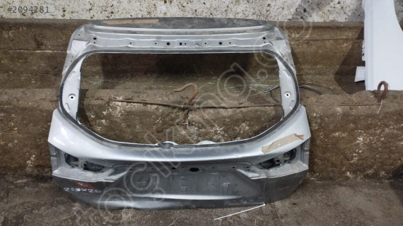 NISSAN QASHQAI BAGAJ KAPAĞI