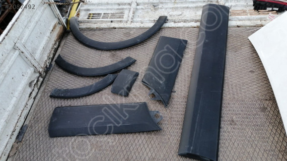 FORD TRANSİT CUSTOM COURİER KAPI DODİK ÇITA VE BAKALİTLERİ