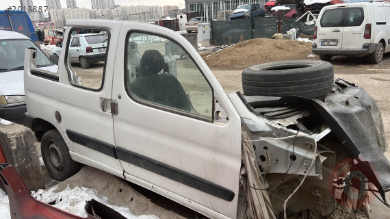 Peugeot partner Çıkma kapı