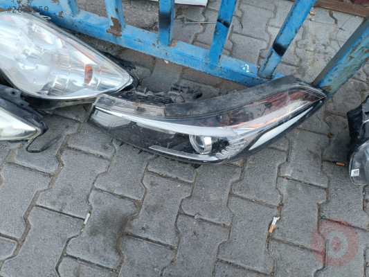 Hyundai Elantra sol far çıkma