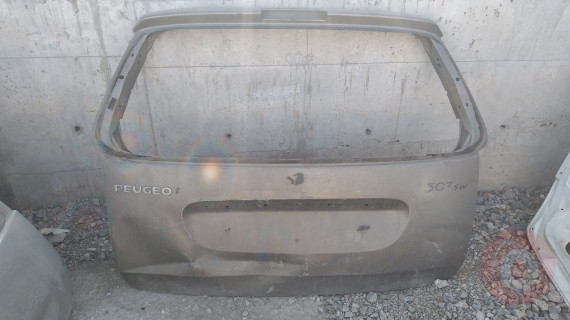 Peugeot 307 sw çıkma bagaj kapağı az hasarlı