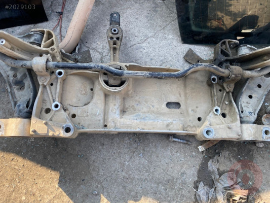 1K0199369G vw caddy golf jetta leon A3 ön travers boş