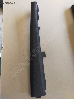 JETTA ÖN DİREK ALT KAPLAMASI 5C6868237 5C6868238