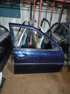 opel vectra b sağ ön kapı lacivert