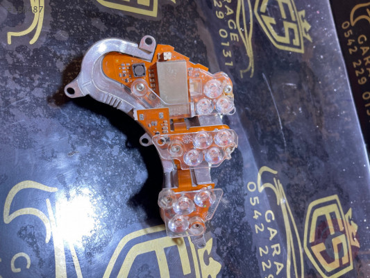 MERCEDES E W212 SINYAL LED BEYNI 2009 2012 749625-01/