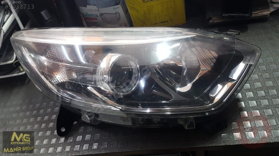 RENAULT CAPTUR SAĞ ÖN FAR