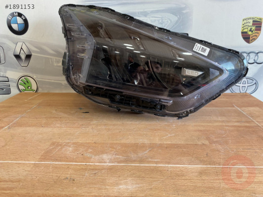 HYUNDAİ BAYON ORJİNAL ÇIKMA SAĞ FAR