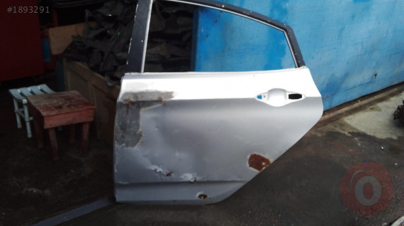 hyundai accent blue sol arka kapı