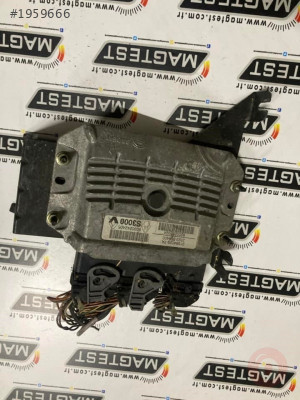 8200242405 21584029-7A RENAULT MEGANE 2 MOTOR BEYNİ