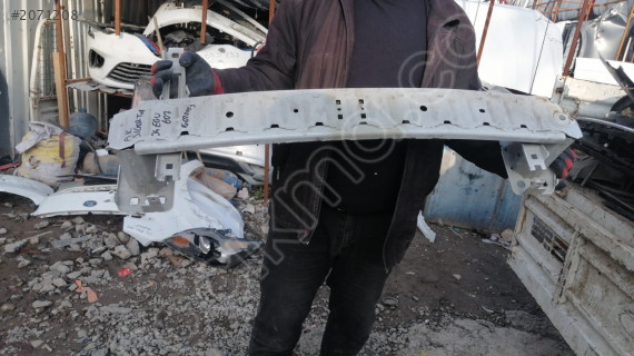 FORD COURİER ÖN TAMPON DEMİRİ ÇIKMA ORJİNAL 2018-2022