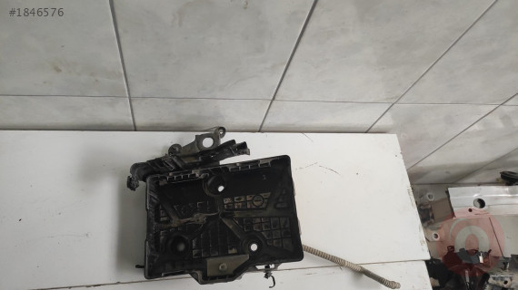 648601269R RENAULT CLİO 4 CAPTUR AKÜ ALT BAKALİT