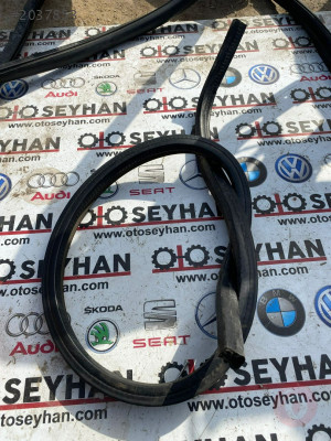 volkswagen caddy kaput lastiği