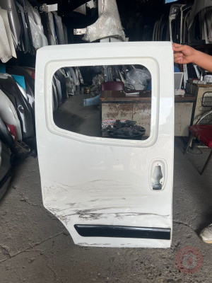 Fiat  Fiorino sağ sürgülü kapı çıkma