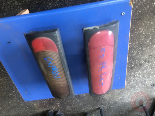 RENAULT EXPRESS ARKA STOP