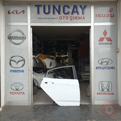 HYUNDAİ ACCENT BLUE SAĞ ARKA KAPI 2012-2018 ÇIKMA PARÇA