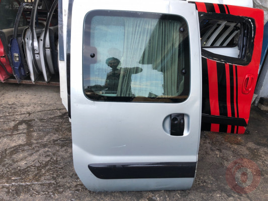 RENAULT KANGO SAG SÜRGÜ KAPI