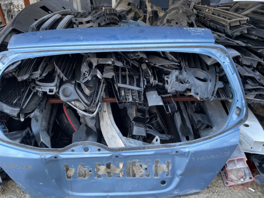 Chevrolet kalos arka bagaj çıkma