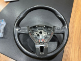 2010-14 VW JETTA COMFORTLİNE DİREKSİYON SİMİDİ DÜĞMELİ ORJ ÇIKMA