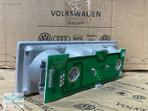 Oto Çıkma Parça / Volkswagen / Transporter / Elektrik / Tavan Lambası / Sıfır Parça 