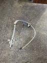 Oto Çıkma Parça / Renault / R 9 / Oto Cam / Cam Krikosu / Çıkma Parça 