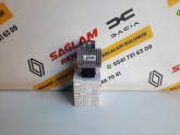 Oto Çıkma Parça / Renault / Clio / Elektrik / Röle / Çıkma Parça 