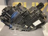 Oto Çıkma Parça / Volkswagen / Passat / Far & Stop / Sağ Ön Far / Çıkma Parça 