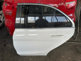 MERCEDES W205 KASA C SERİSİ SOL ARKA KAPI