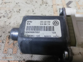Oto Çıkma Parça / Volkswagen / Tiguan / Kaporta & Karoser / Sağ Ön Çamurluk / Çıkma Parça 