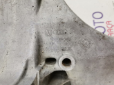 Oto Çıkma Parça / Volkswagen / Transporter / Motor / Bağlantı Braketi / Çıkma Parça 