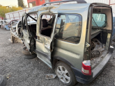 Oto Çıkma Parça / Peugeot / Partner / Oto Cam / Kelebek Camı / Çıkma Parça 