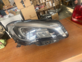Mercedes cla sağ ön far çıkam orijinal