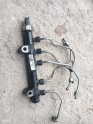 96 852 97580-03  FORD COURİER ENJEKTÖR KÜTÜĞÜ  ORJİNAL ÇIKMA