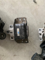 Oto Çıkma Parça / Volkswagen / Tiguan / Motor / Takozu & Kulağı / Çıkma Parça 