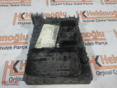 Oto Çıkma Parça / Volkswagen / Caddy / Elektrik / Sigorta Kutusu / Çıkma Parça 