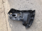 Oto Çıkma Parça / Land Rover / Defender / Tampon / Tampon Braketi / Çıkma Parça 