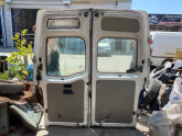 Oto Çıkma Parça / Renault / Master / Oto Cam / Bagaj Camı / Çıkma Parça 
