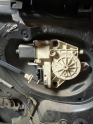 Peugeot 407 sol arka cam motoru cam krikosu