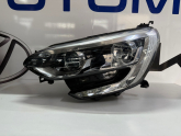 Oto Çıkma Parça / Renault / Megane / Far & Stop / Sol Ön Far / Çıkma Parça 