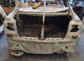Toyota avensis  2005-06 arka panel