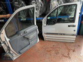 Oto Çıkma Parça / Ford / Tourneo Connect / Kaporta & Karoser / Sol Ön Kapı / Çıkma Parça 