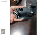 Oto Çıkma Parça / Mercedes / 200 / Motor / Takozu & Kulağı / Çıkma Parça 
