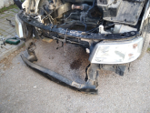 Oto Çıkma Parça / Volkswagen / Transporter / Far & Stop / Sağ Ön Far / Çıkma Parça 