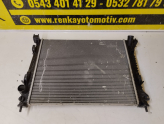 Oto Çıkma Parça / Dacia / Sandero / Radyatör / Su Radyatörü / Çıkma Parça 