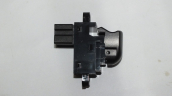 Oto Çıkma Parça / Nissan / Navara / Oto Cam / Cam Düğmesi /  