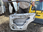 Oto Çıkma Parça / Toyota / Carina / Kaporta & Karoser / Sağ Arka Kapı / Çıkma Parça 