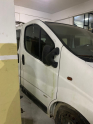 Opel vivaro sağ ön kapı hatasız beyaz