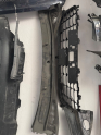 Oto Çıkma Parça / Renault / Kangoo / Oto Cam / Ön Cam Izgarası / Çıkma Parça 