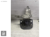 Oto Çıkma Parça / Renault / R 9 / Motor / Takozu & Kulağı / Çıkma Parça 