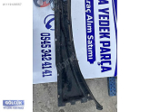 Oto Çıkma Parça / Honda / Integra / Oto Cam / Ön Cam Izgarası / Çıkma Parça 